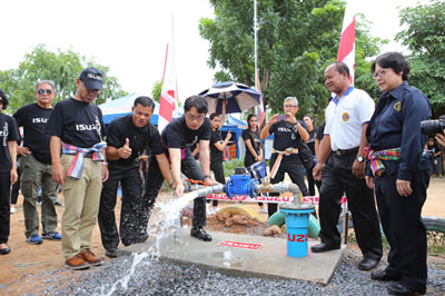 “อีซูซุให้น้ำ...เพื่อชีวิต” ส่งมอบระบบน้ำดื่มสะอาด แห่งที่ 26 แก่โรงเรียนบ้านห้วยหว้า จ.ชัยภูมิ