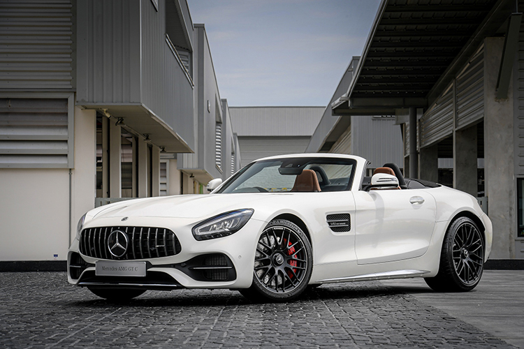 เมอร์เซเดส-เบนซ์ เปิดตัว 2 ยนตรกรรมสปอร์ตพันธุ์แรงโฉมใหม่ Mercedes-AMG GT C Roadster และ Mercedes-AMG GT 63 S 4MATIC+ 4-Door Coupé