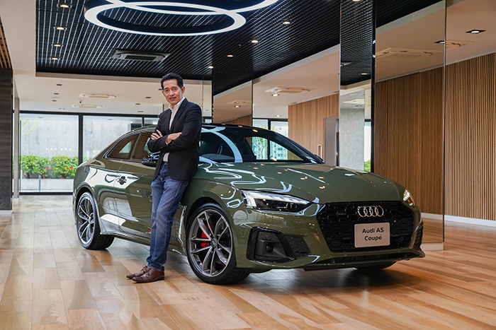 อาวดี้ ประเทศไทย สร้างปรากฎการณ์ใหม่ เปิดตัว “The New Audi A5” หลากหลายรุ่น พร้อมปรับราคาคุ้มสุดๆ เริ่มต้นเพียง 2.699 ล้านบาท ซื้อวันนี้ผ่อนนาน 7 ปี เพียงเดือนละ 26,000 บาท ไม่มีบอลลูน