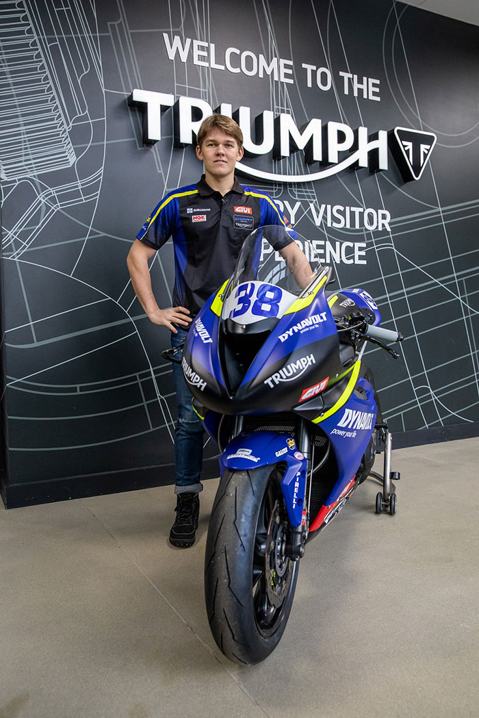 ทีมแข่ง Dynavolt Triumph ต้อนรับนักบิดหนุ่ม Hannes Soomer  เพื่อเตรียมลุยรายการ World Supersport Championship ปี 2022