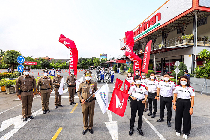 พิธีลงนามความร่วมมือสนับสนุนโครงการ Smart Safety Zone 4.0 โดยนำรถจักรยานยนต์ไฟฟ้า Honda BENLY e