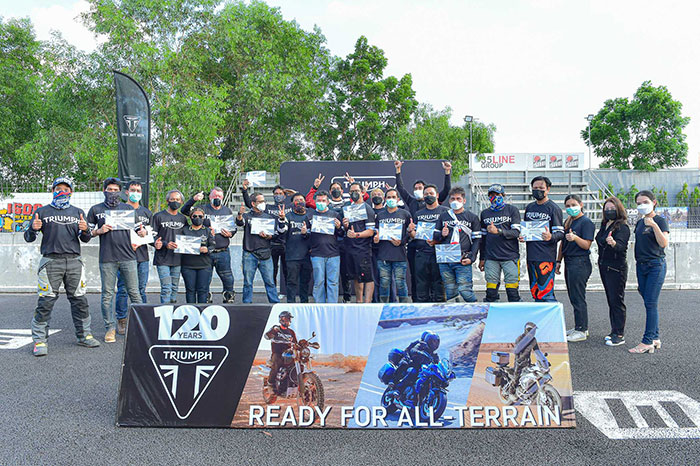 ความรู้แน่น เทคนิคล้น! “ไทรอัมพ์ มอเตอร์ไซเคิลส์” จัดกิจกรรม TRIUMPH READY FOR ALL-TERRAIN LEVEL1  หลักสูตรพิเศษสำหรับการขับขี่ทั้งแบบ On-Road และ Off-Road เพื่อไรเดอร์สายลุยโดยเฉพาะ