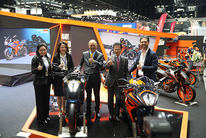 บริษัท วรูม จำกัด เปิดตัวรถจักรยานยนต์รุ่นใหม่ KTM 890 Duke R และ KTM RC 390 ที่สุดแห่งความเร้าใจ ทั้งรูปลักษณ์และสมรรถนะ พร้อมแคมเปญพิเศษเฉพาะที่งาน Motor Expo 2022