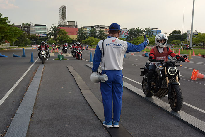 Have a good ride : Tip & Trick ใครขี่ช้ากว่าชนะ!