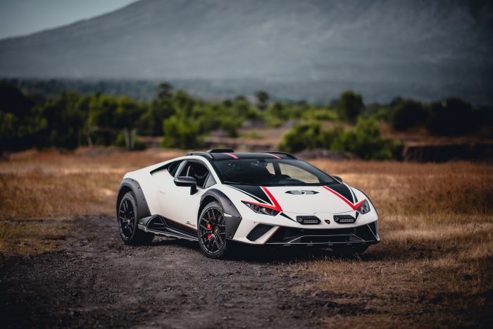 Lamborghini Huracán Sterrato ซูเปอร์สปอร์ตนิยามใหม่ที่ทลายทุกข้อจำกัด  รถยนต์ซูเปอร์สปอร์ตสุดแกร่งรุ่นแรกที่มาพร้อมเครื่องยนต์ V10 และระบบ All-wheel drive เผยโฉมครั้งแรกในเซาธ์อีสต์เอเชีย ที่บาหลี อินโดนีเซีย
