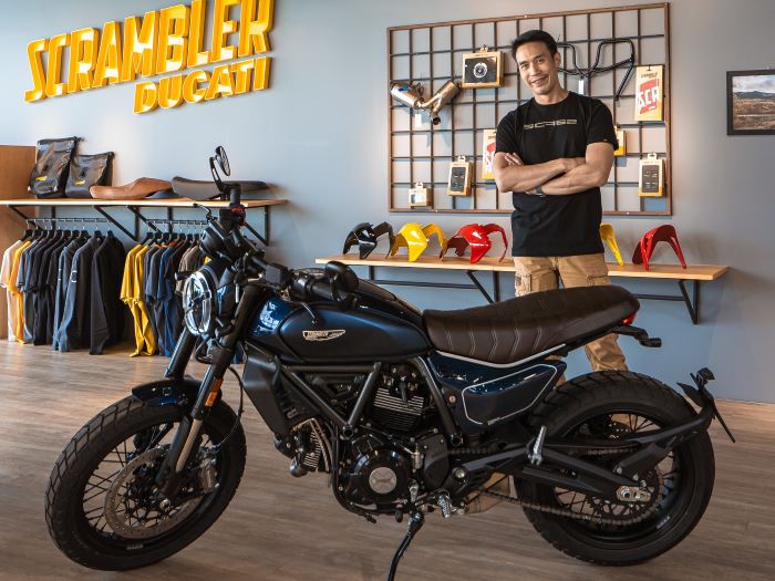 ดูคาติ ประเทศไทย รุกยึดพื้นที่ตลาดบิ๊กไบค์ 800cc  ปล่อยหมัดเด็ด เปิดตัว New Scrambler 3 รุ่นล่าสุด พร้อมจัดโปรหนักทุกคัน  จองและรับรถในปีนี้ รับทันที Gift Voucher มูลค่า 35,000 บาท ทุกคัน*