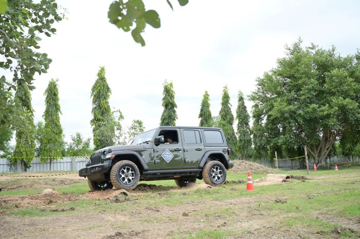 จี๊ป ประเทศไทย จัดคอร์ส ‘Jeep® 101 Academy’ เรียนรู้บททดสอบเพื่อทักษะการขับออฟ-โรด สำหรับสาวกรถยนต์พันธุ์แกร่งตัวจริง