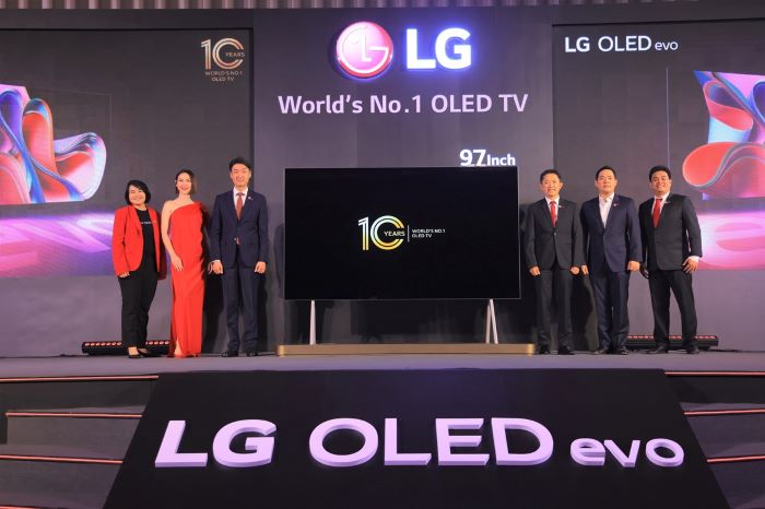 แอลจี ฉลอง 10 ปีแห่งผู้นำนวัตกรรม OLED ส่งทีวีจอยักษ์ระดับโลกเจาะกลุ่มลูกค้า ไฮเอนด์ พร้อมประเดิมตลาดไลฟ์สไตล์ทีวีที่โดดเด่นด้วยเทคโนโลยีและดีไซน์