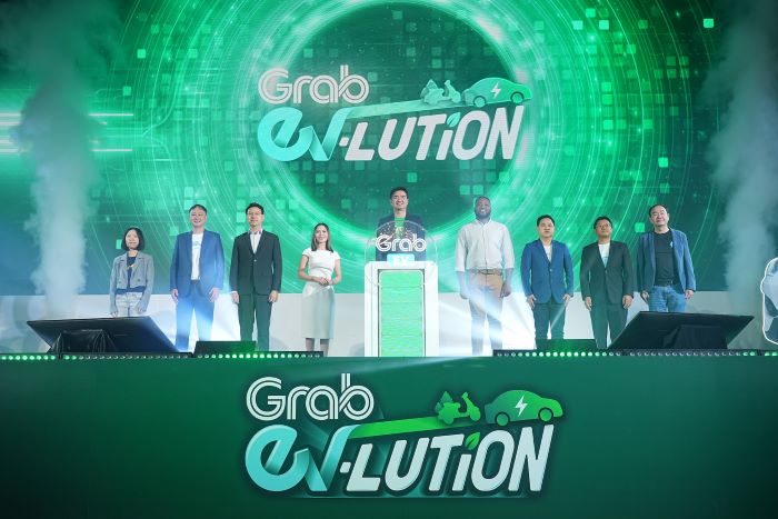 แกร็บ ผนึก 7 พันธมิตร เดินหน้าโครงการ “Grab EV”  เล็งผลักดันพาร์ทเนอร์คนขับเข้าถึงรถ EV 8,000 คัน ภายในปี 2568  เปิดตัวโปรแกรม ‘ผ่อนขับรับรถ’ และ ‘เช่าครบจบบนแอป’ หนุนคนขับใช้ EV 10% ตามแผน 5 ปี