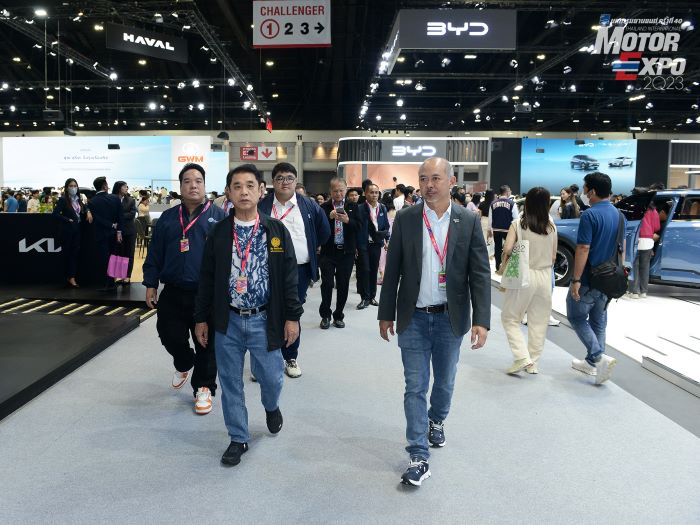 รัฐมนตรีว่าการกระทรวงคมนาคม  เยี่ยมชมงาน MOTOR EXPO 2023