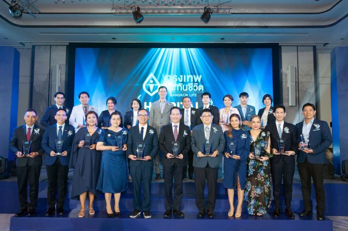 กรุงเทพประกันชีวิต จัดงาน Bangkok Life Hospital Awards 2023   ประกาศเกียรติคุณโรงพยาบาลพันธมิตร ยกระดับมาตรฐานบริการที่เป็นเลิศ ดูแลใส่ใจผู้เอาประกันภัย