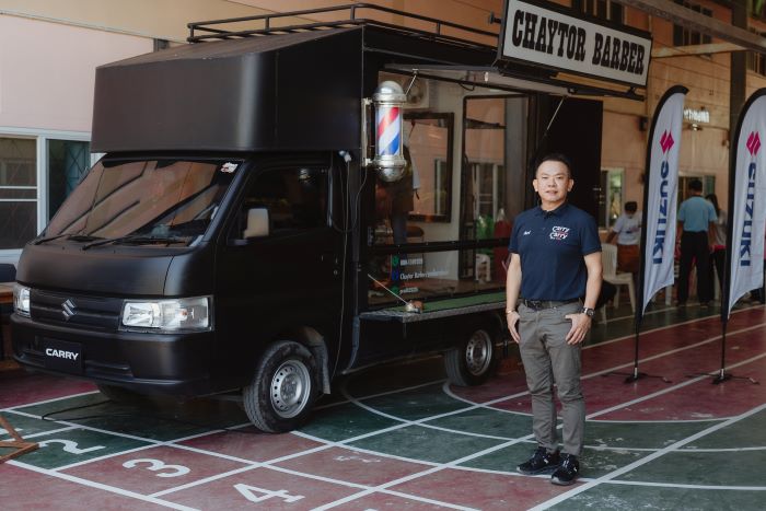 SUZUKI CARRY ผู้นำตลาดรถกระบะขนาดเล็ก ลูกค้าเลือกเป็น ‘รถคู่คิดธุรกิจ SME’    พร้อมเดินหน้ากิจกรรมเพื่อสังคมต่อเนื่อง “CARRY YOUR DREAM CARRY YOUR LIFE”