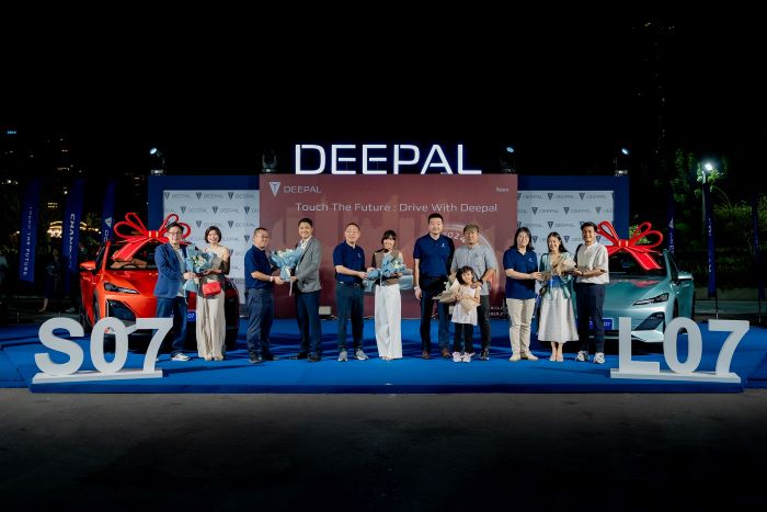 CHANGAN ส่งมอบรถยนต์ ‘DEEPAL L07 และ DEEPAL S07’ ล็อตแรก ถึงมือลูกค้าชาวไทยในงาน “Touch the Future : Drive With DEEPAL”