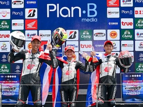 “ไบร์ท – ไฮเปค” บิด Honda NSF250R พาเหรดคว้าดับเบิ้ลโพเดียม ศึก “Honda Thailand Talent Cup 2024” สนามแรก ที่ จ.บุรีรัมย์