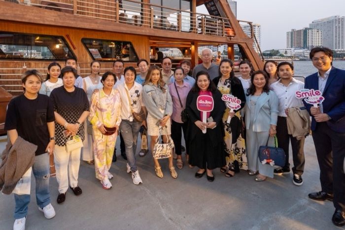 เมืองไทยประกันชีวิต ร่วมกับ ไอคอนสยาม  จัดกิจกรรม “เมืองไทย Smile Exclusive Dining on Pruek Cruise”  สำหรับสมาชิกเมืองไทยสไมล์คลับ
