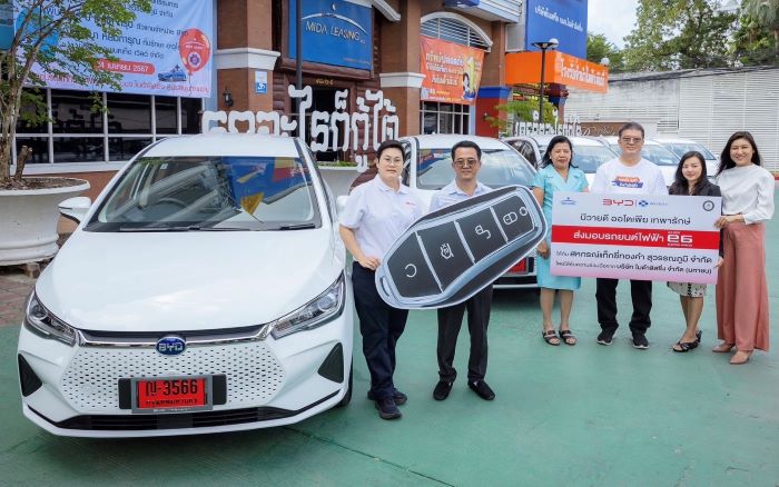 กลุ่ม บีวายดี บีเคเค รุกลูกค้าฟลีท ปิดดีลขาย BYD E6 จำนวน 20 คัน ให้สหกรณ์แท็กซี่ ทองคำ สุวรรณภูมิ   โดยได้รับความสนับสนุนจาก บริษัท ไมด้าลิสซิ่ง จำกัด (มหาชน)