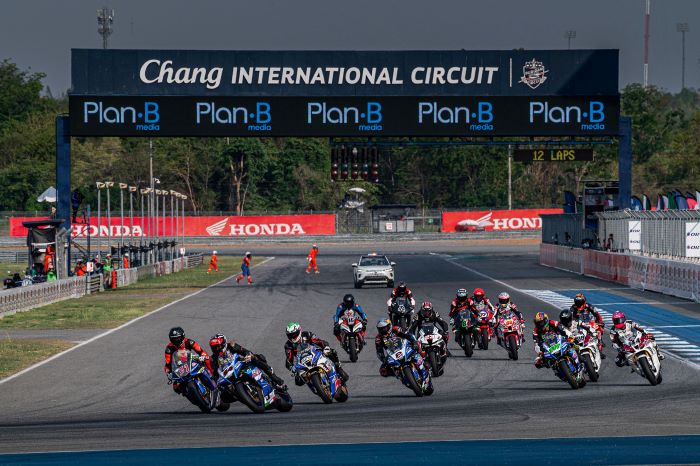 นับถอยหลัง! ศึก Plan B Media BRIC Superbike สนามที่2 ของฤดูกาล  “เบนซ์ เรซซิ่ง-ดีเจปอ”เปิดใจหลังทำผลงานเยี่ยม ขึ้นจ่าฝูงของรุ่น