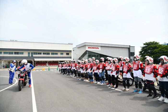 ไทยฮอนด้า สานต่อโครงการ “ชุมชนปลอดภัย” มุ่งให้ผู้ใช้รถจักรยานยนต์ในชุมชนขับขี่อย่างถูกต้องและปลอดภัย