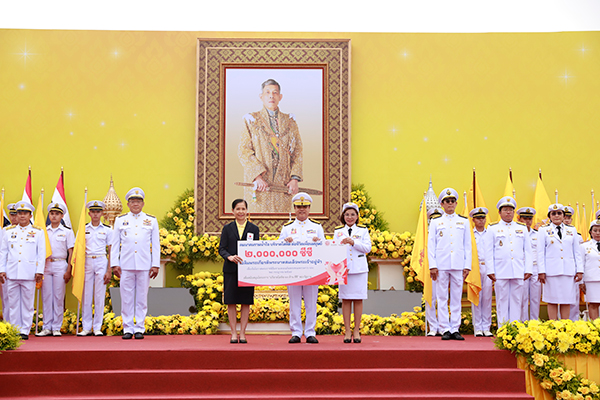 “สุริยะ” รวมพลัง “คมนาคมร้อยดวงใจ เทิดไท้องค์ราชัน” นำพสกนิกร 7,200 คน ถวายพระพรชัยมงคล-ถวายสัตย์ปฏิญาณฯ ร่วมบริจาคโลหิต 2 ล้านซีซี เฉลิมพระเกียรติพระบาทสมเด็จพระเจ้าอยู่หัว เนื่องในโอกาสพระราชพิธีมหามงคลเฉลิมพระชนมพรรษา 6 รอบ 28 กรกฎาคม 2567