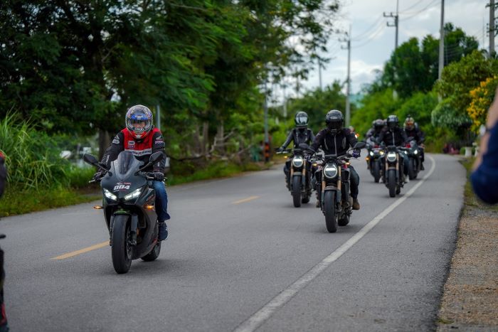 ฮอนด้าบิ๊กไบค์ จัดทริปสุดเอ็กซ์คลูซีฟ “The First Exclusive Trip & Track” ทดสอบ Honda E-Clutch สัมผัสสุดยอดประสบการณ์ที่ไม่เหมือนใคร