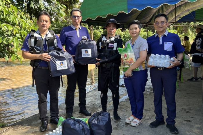 วิริยะประกันภัย ลุยน้ำมอบถุงยังชีพ เยียวยาผู้ประสบภัยน้ำท่วมภาคเหนือ อย่างต่อเนื่อง